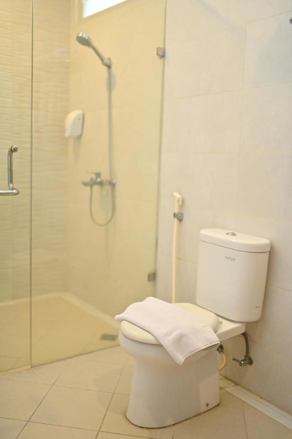 Kawana Hotel Padang  Eksteriør bilde