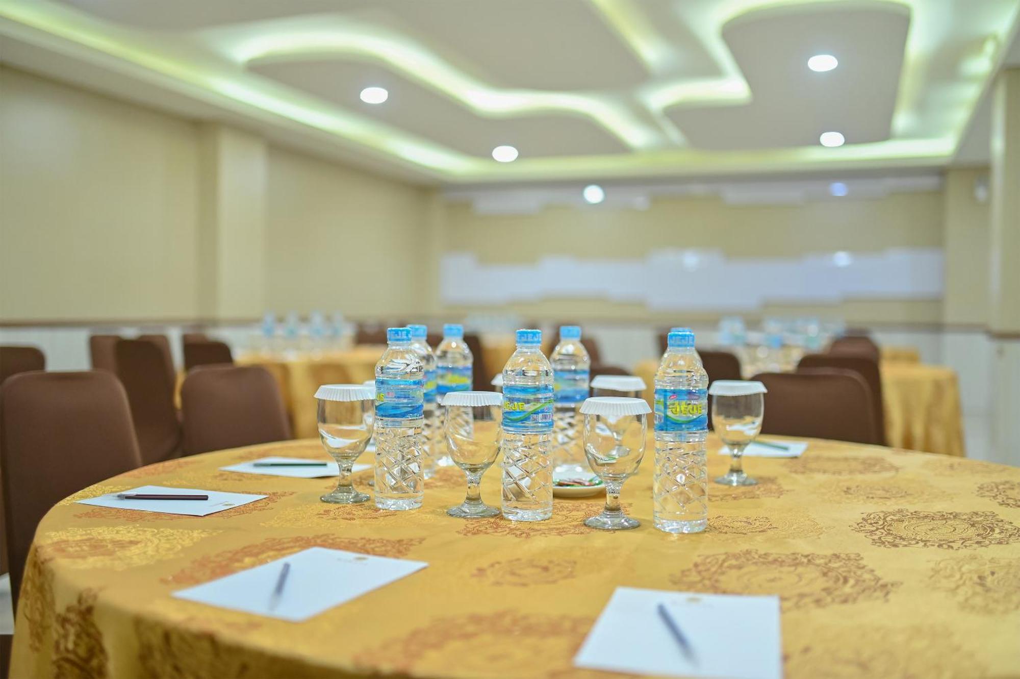 Kawana Hotel Padang  Eksteriør bilde